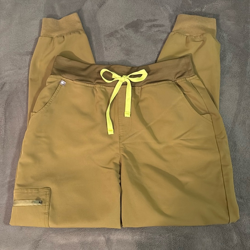 Figs Women’s Green High Waisted Zamora Scrubs Size Medium